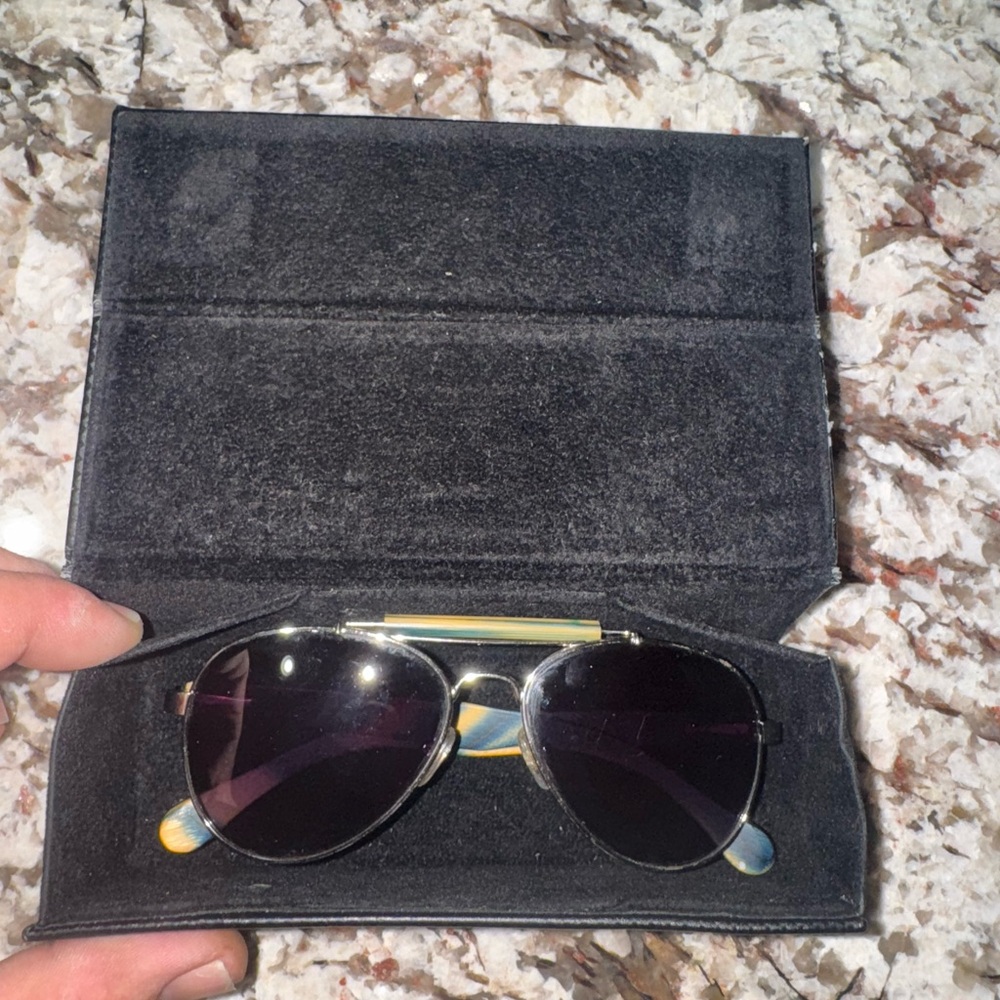 Habibe Black Aviator Sunglasses